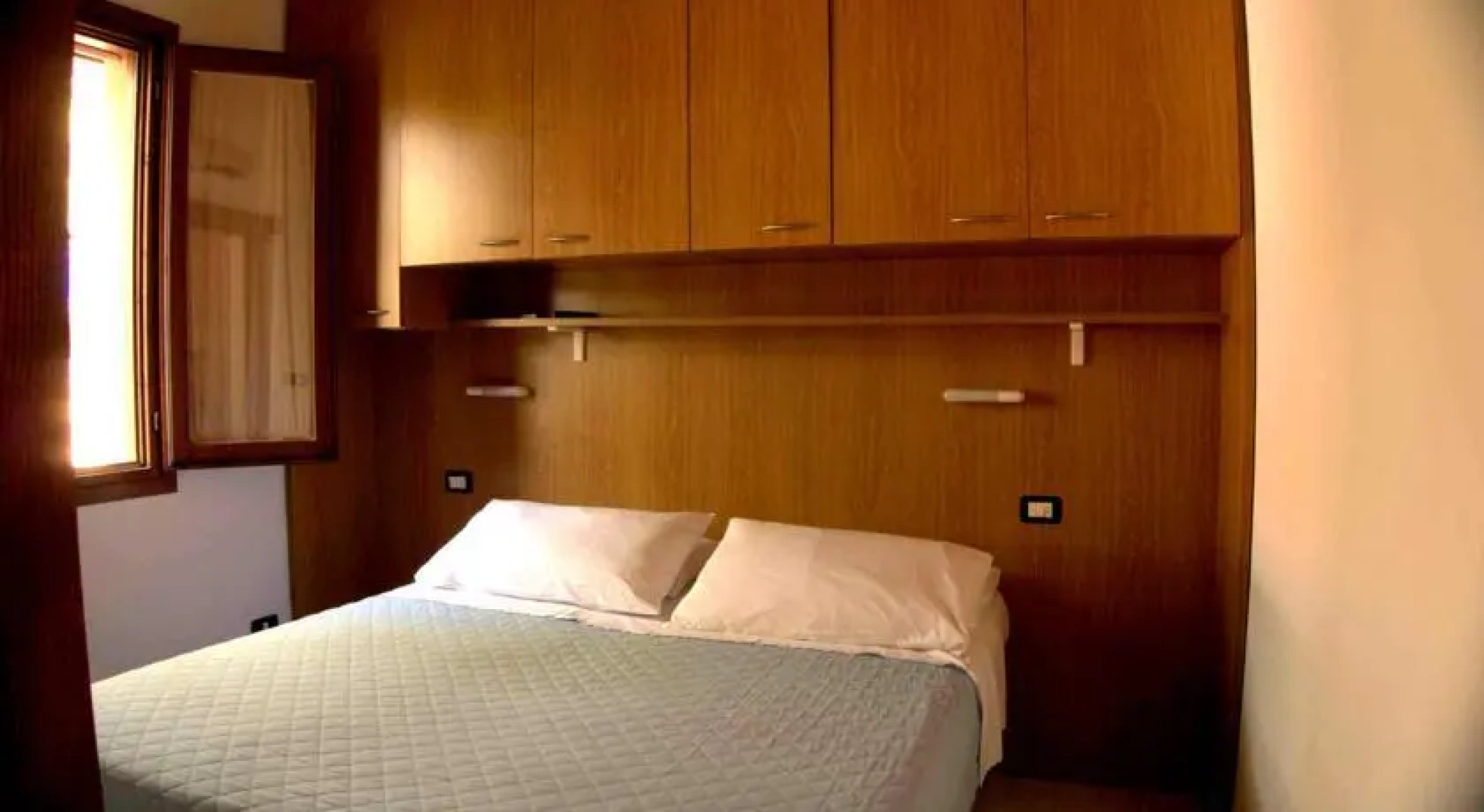 Camping Lacona Pineta