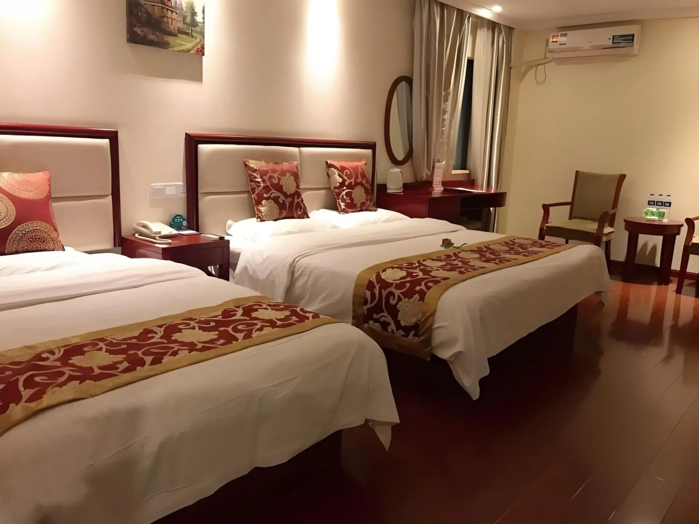 GreenTree Inn Suzhou Taiping Town High-speed North Station Express Hotel