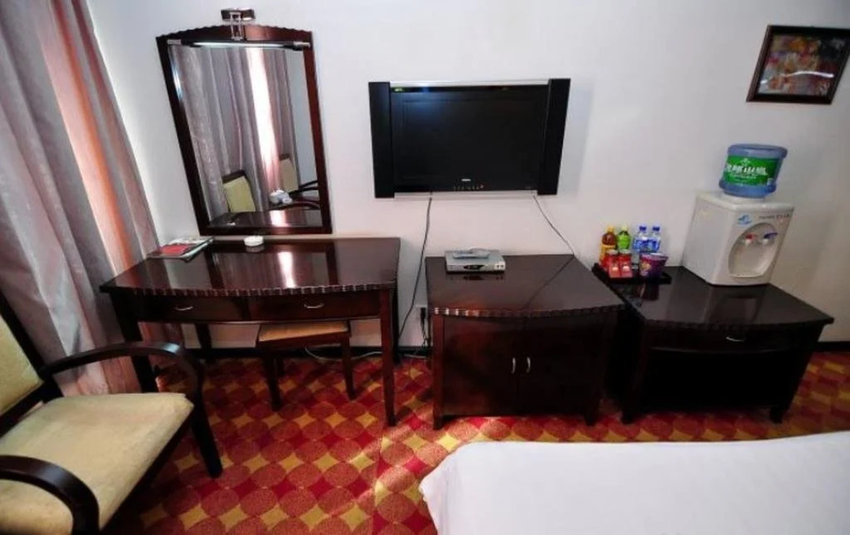 Luliang Jinjiang Inn