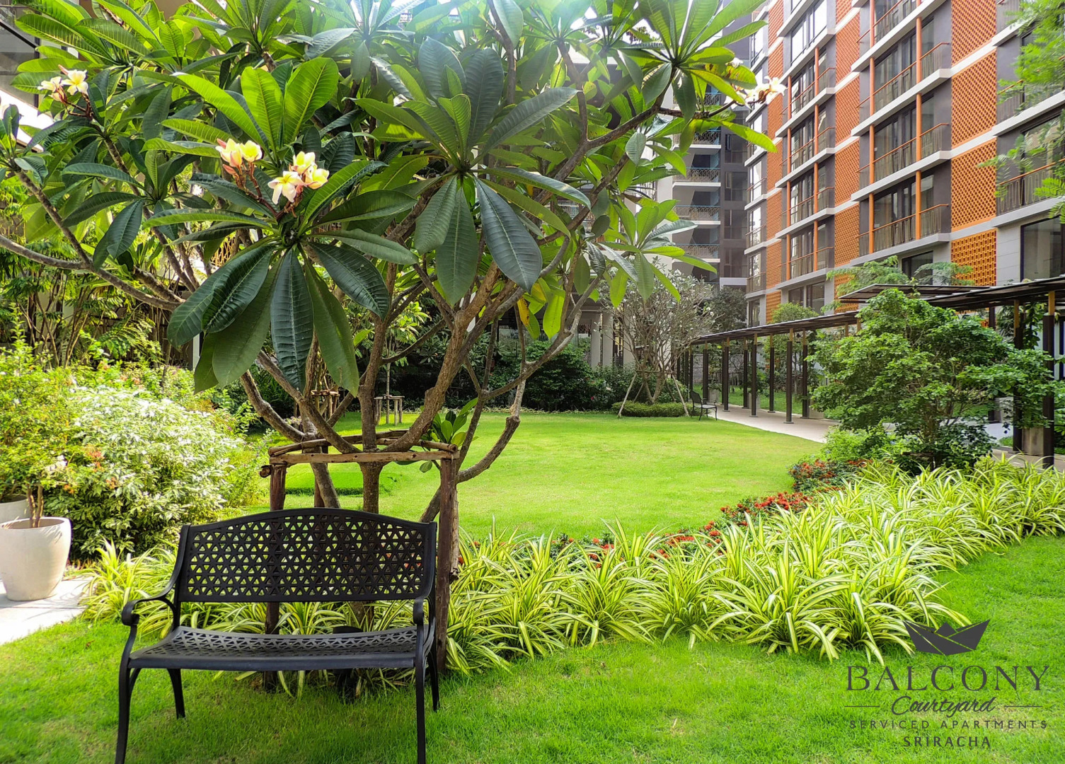 Balcony Courtyard Si Racha Hotel & Serviced Apartments