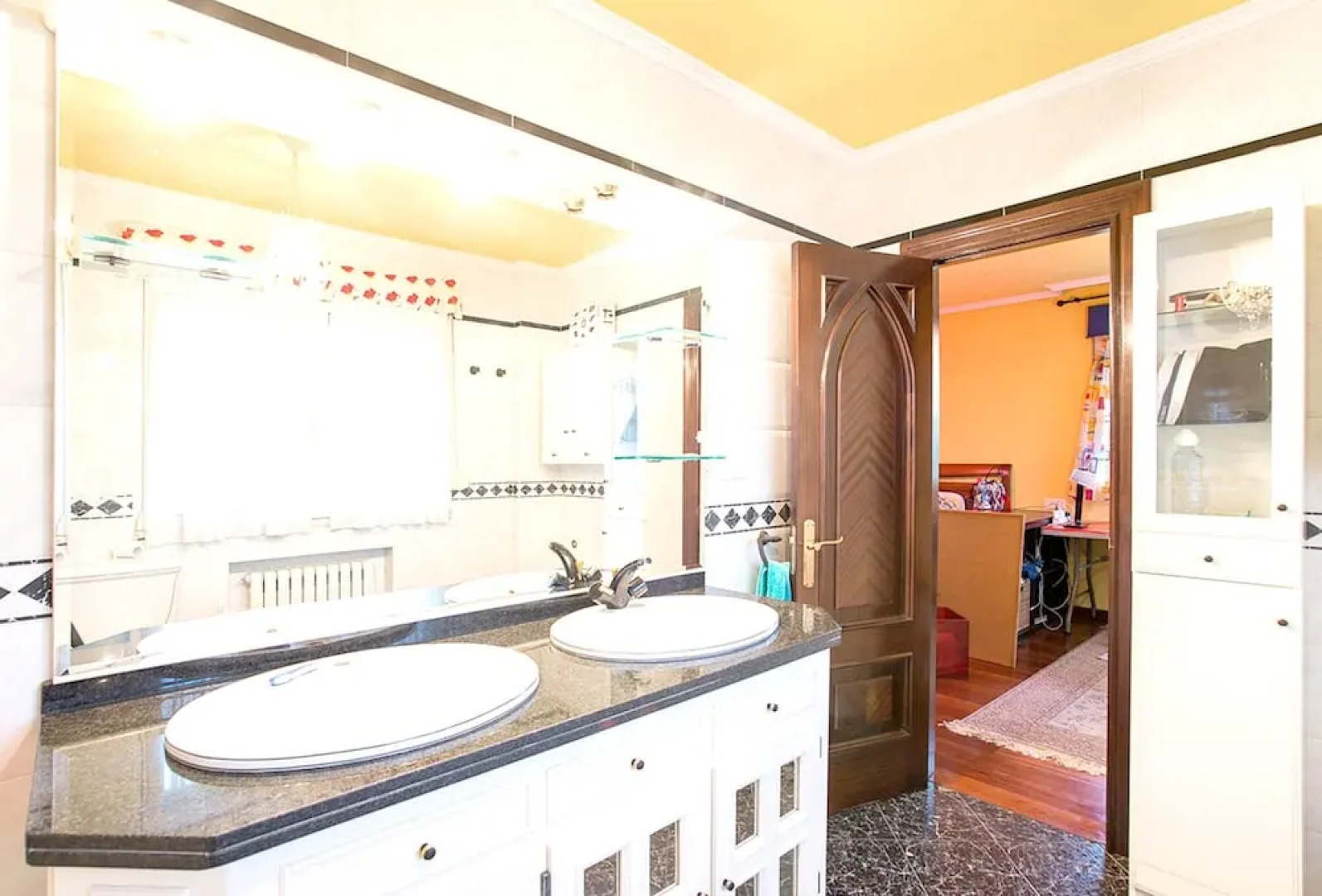 Villa With 5 Bedrooms in Gijón, With Wonderful Mountain View, Private Pool, Enclosed Garden Near the Beach