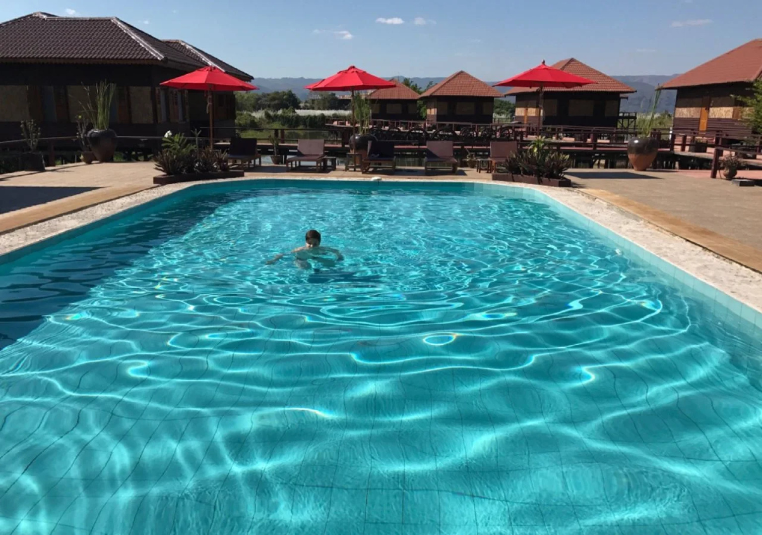 Shwe Inn Tha Floating Resort Hotel