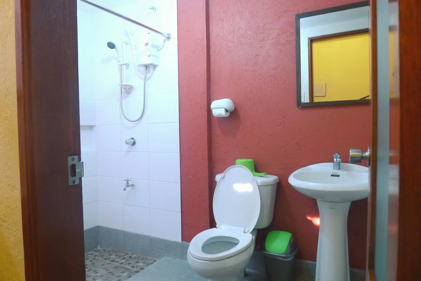 Agos Boracay Rooms + Beds