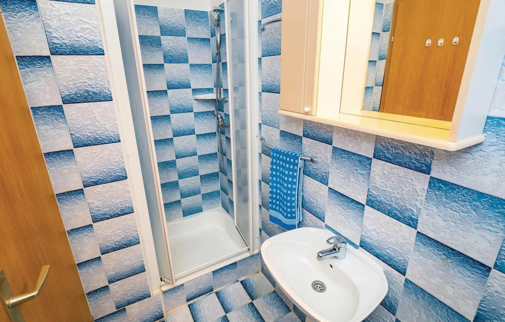 Amazing Apartment in Nedescina With 3 Bedrooms, Internet and Outdoor Swimming Pool