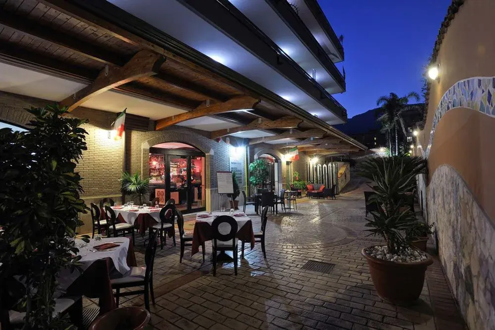 Nova Resort Hotel & Residence