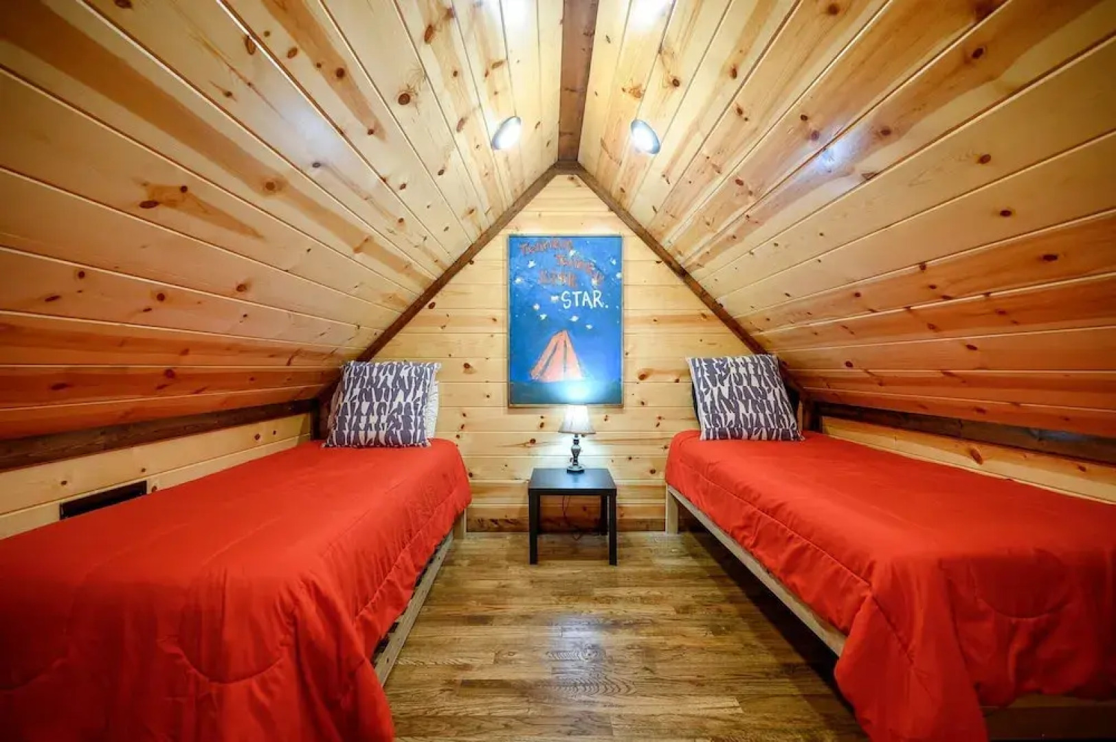 Sugar Daddy Cabin for 13!