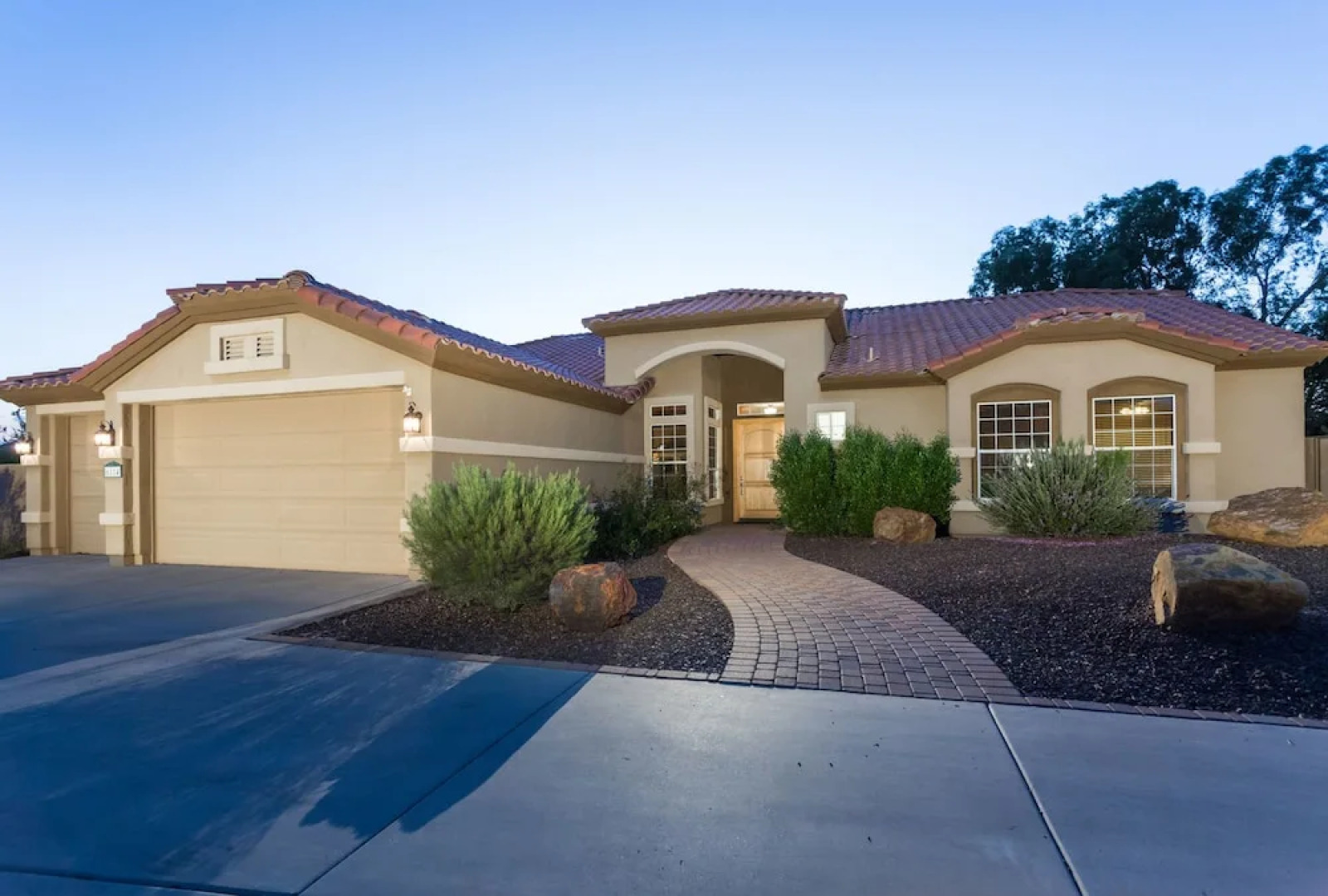 Saguaro Sunset at Cave Creek 4 BR by Casago