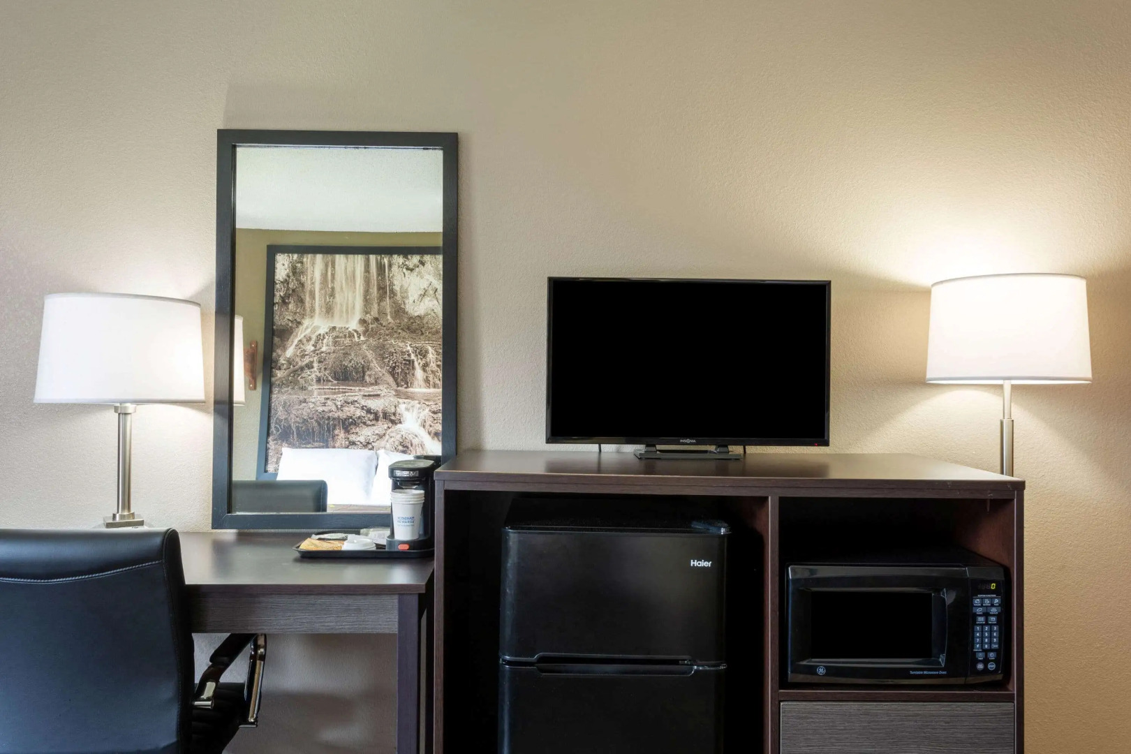 Super 8 by Wyndham Abingdon VA