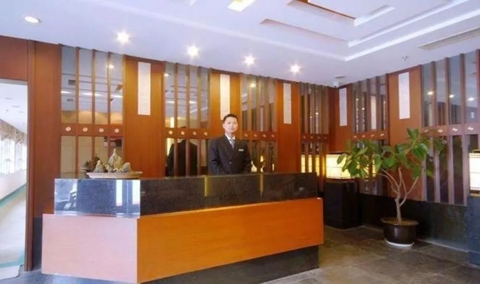 Cuiyuan City Hotel