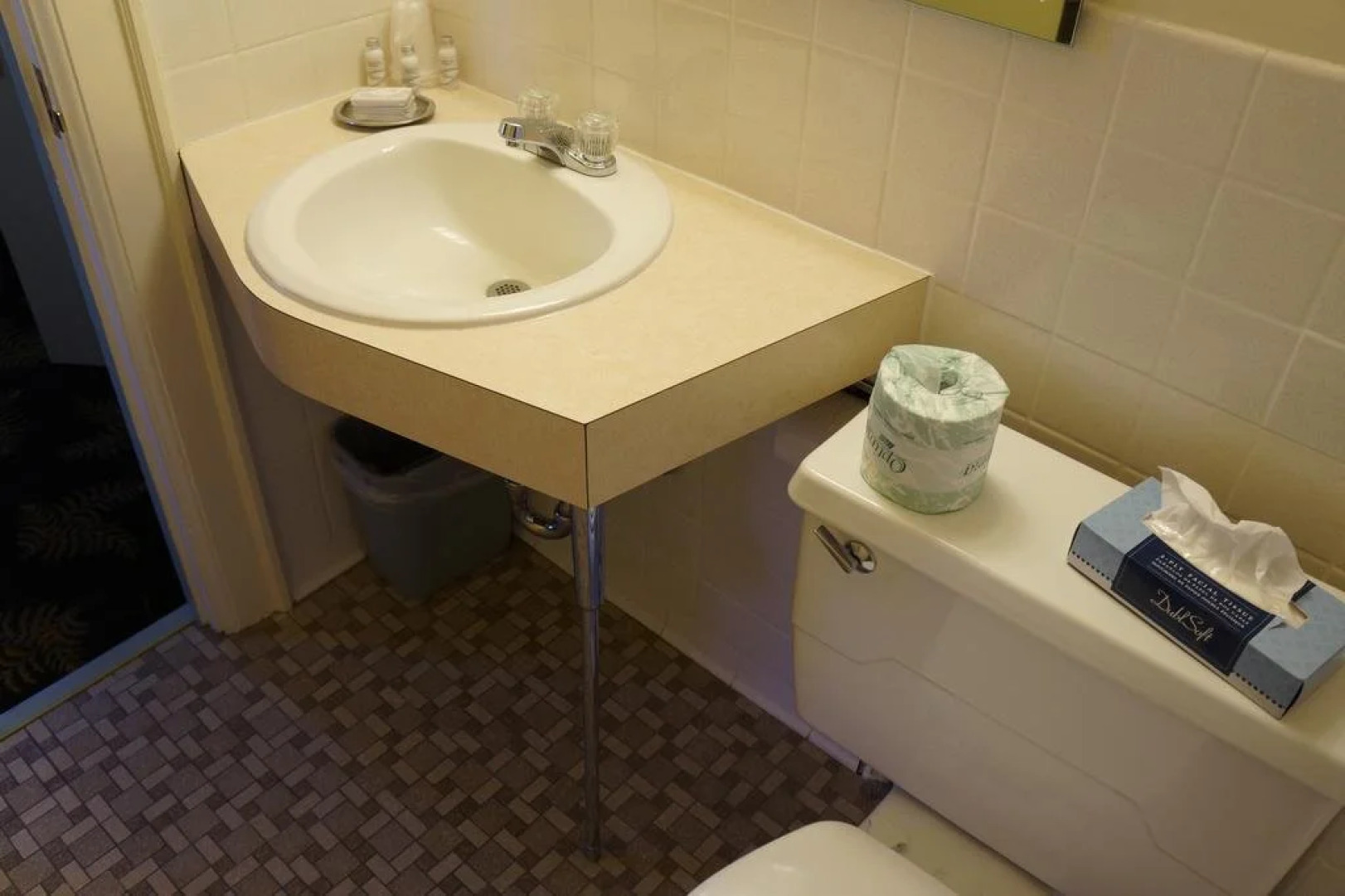 Finlen Hotel and Motor Inn