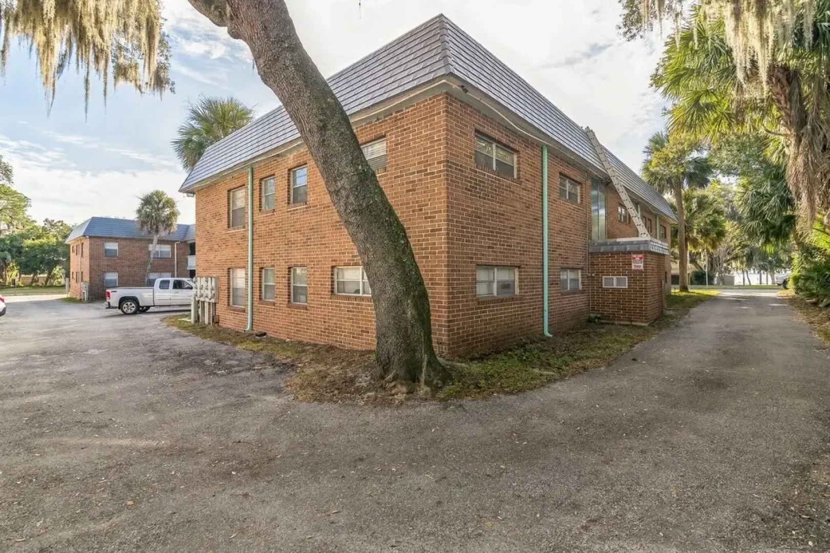 Charming 1br Apt In Eustis! 1 Bedroom Apts by RedAwning