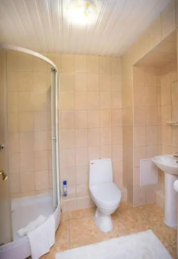 Green Street Hotel & Hostel