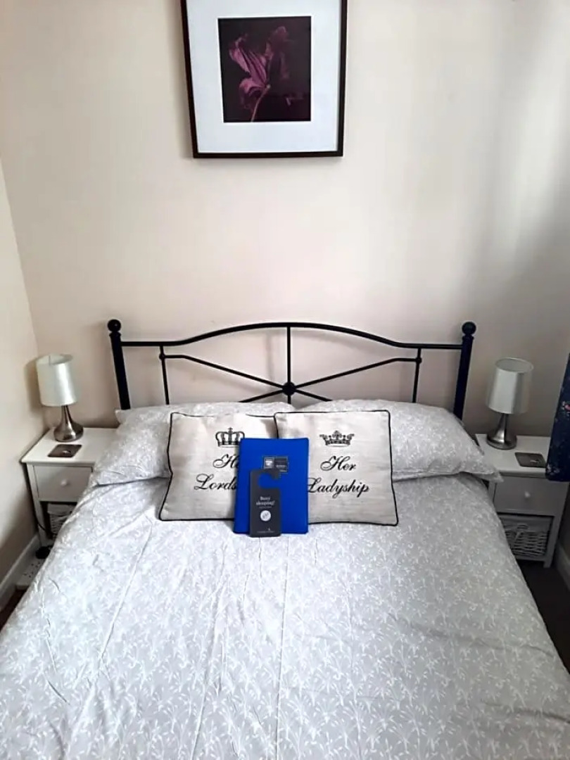 The Roebuck - Travel accommodation