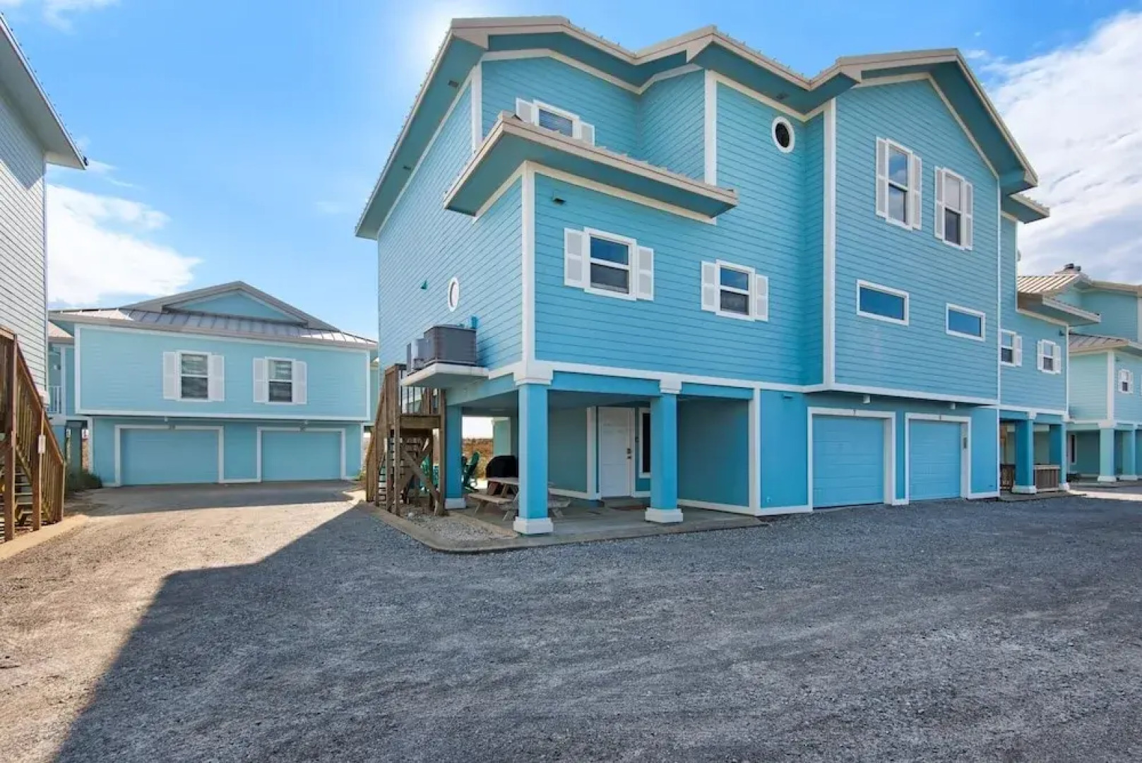 Portside S "beauty And The Beach" 3 Bedroom Townhouse by RedAwning
