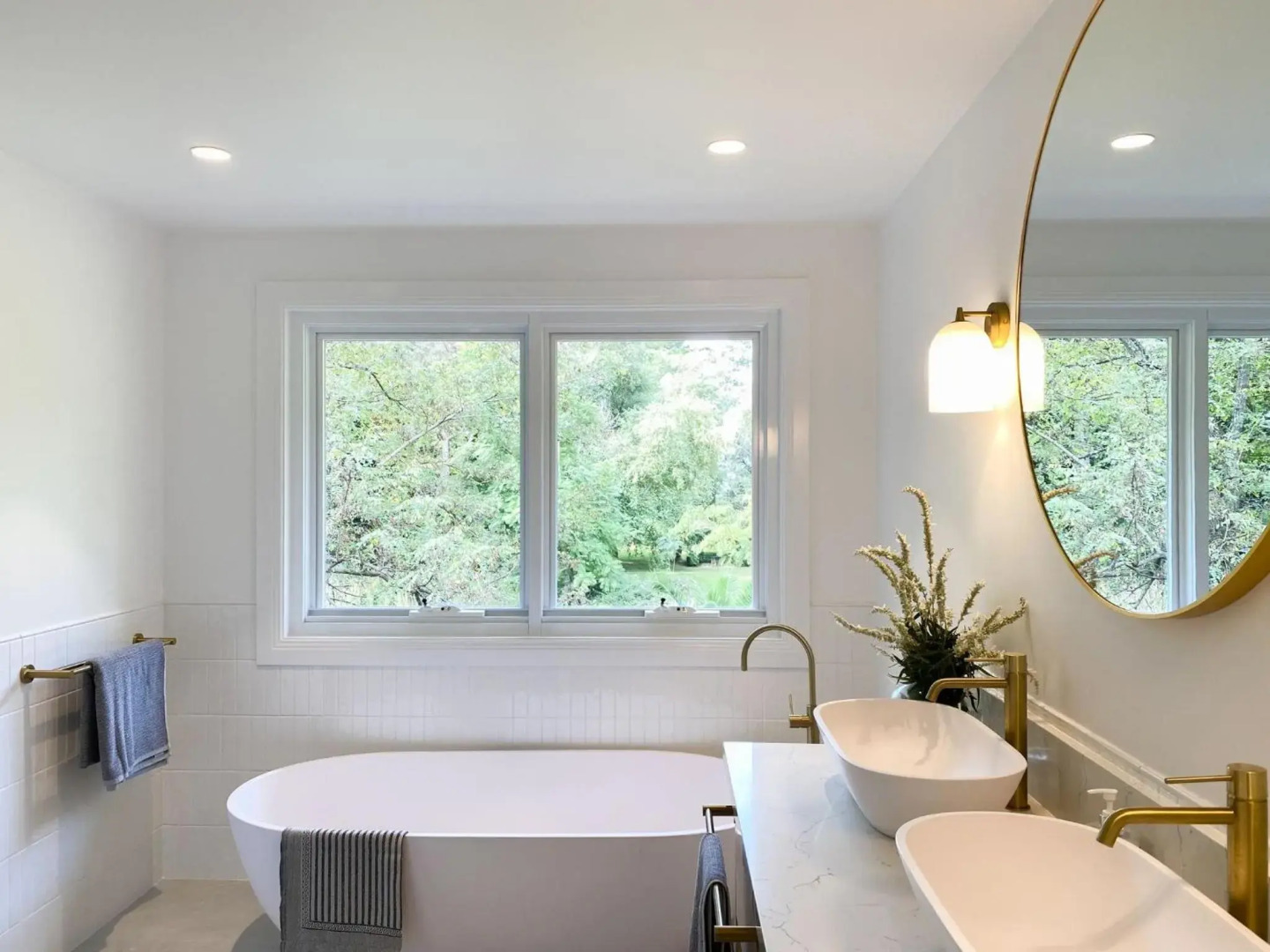 KEVALIER PARK Berry 4pm check out Sundays