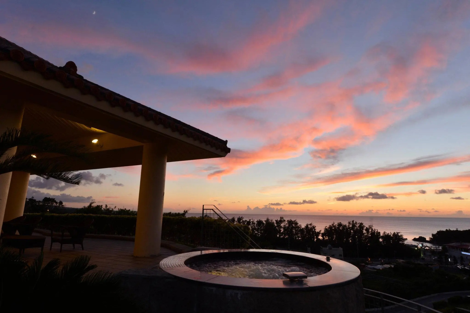 Oriental Hotel Okinawa Resort & Spa