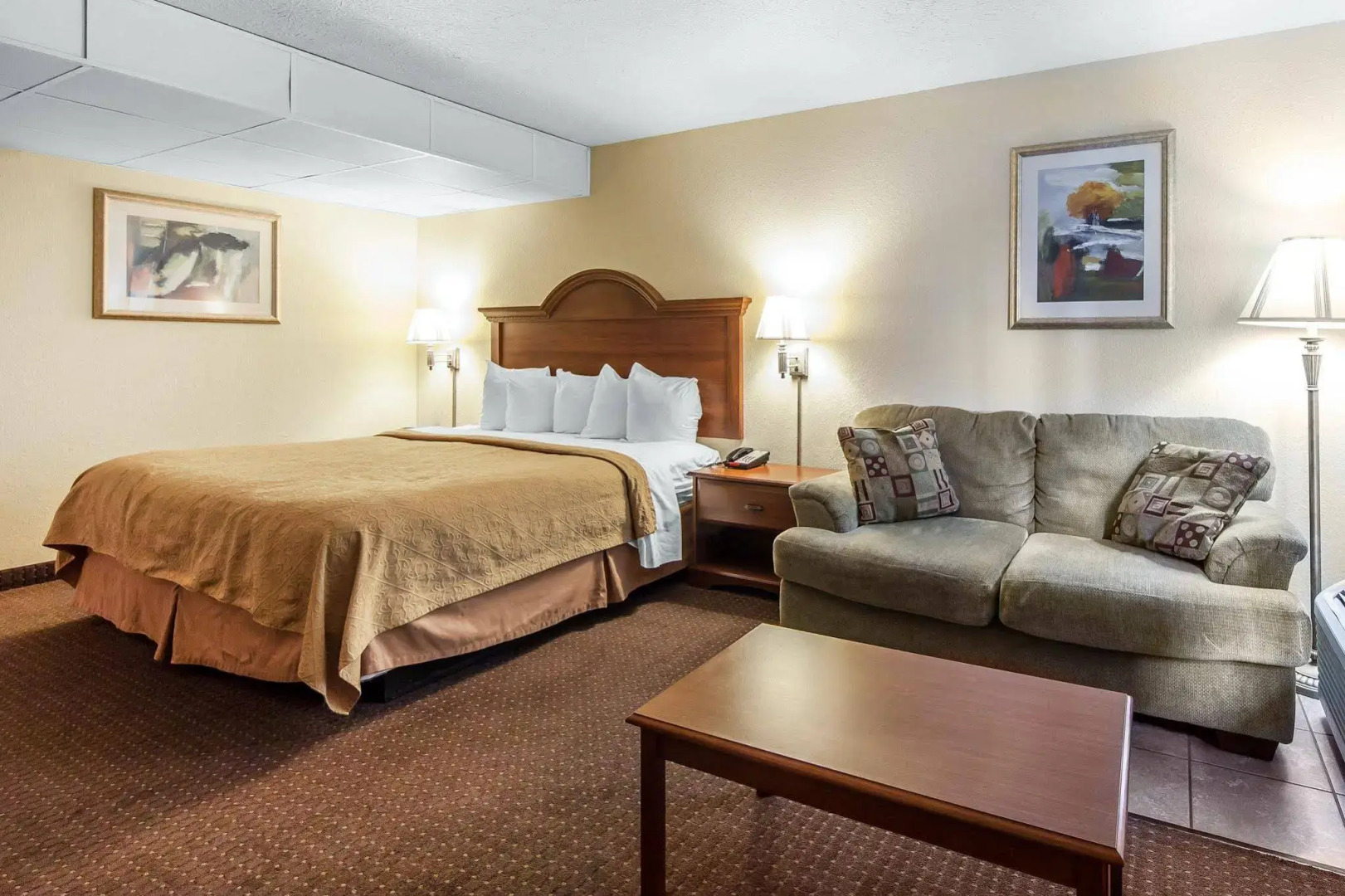 Quality Inn And Suites Dollywood