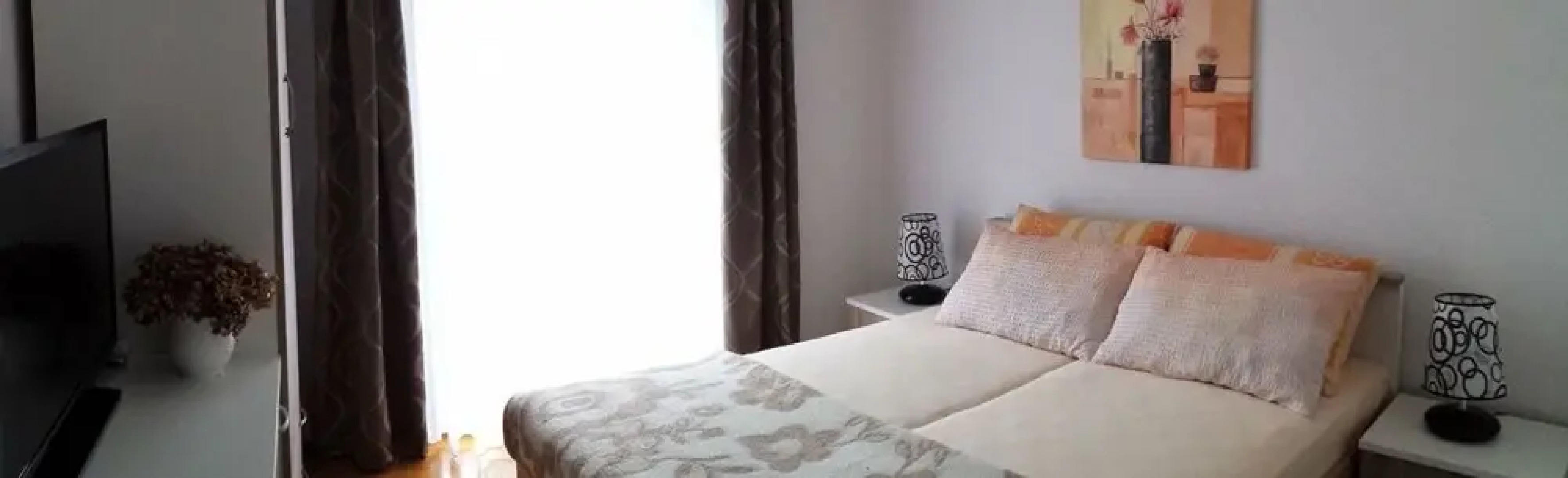 Dragica - With Kids Playground - A3 Lara