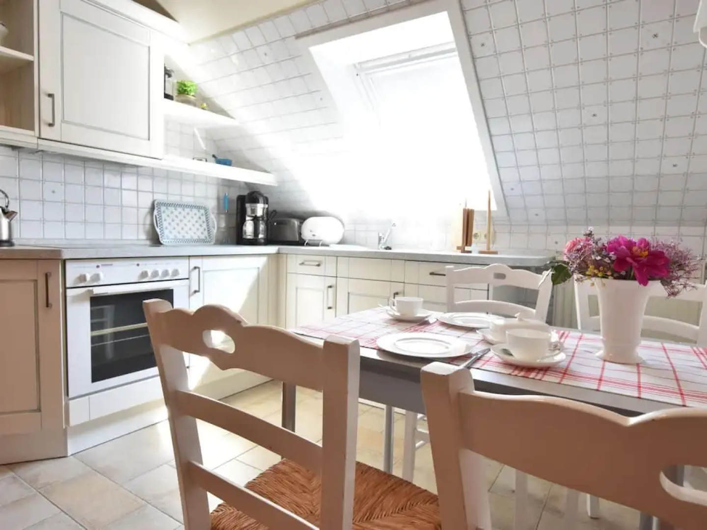 Comfy Apartment in Kröpelin near Sea Beach