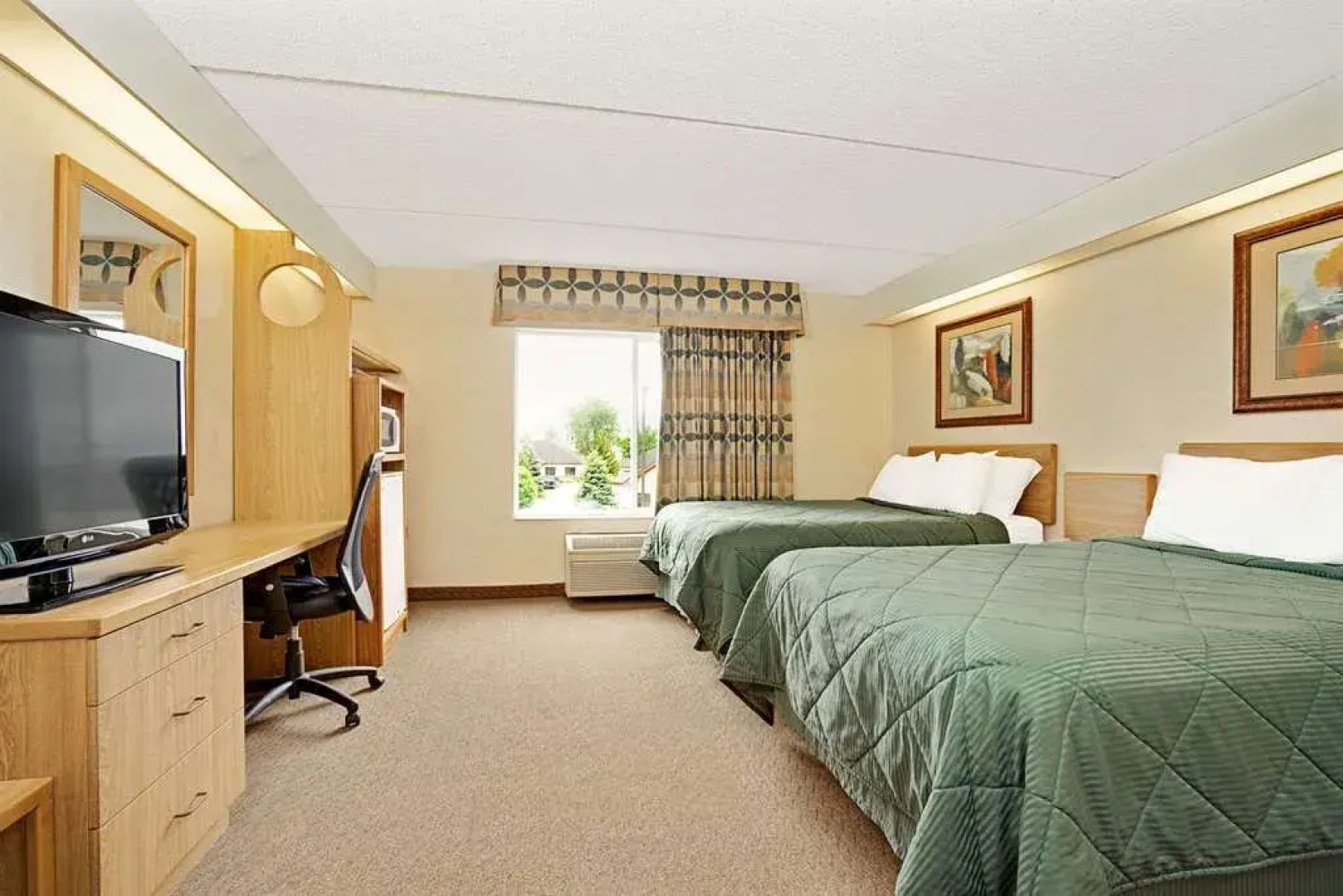 Days Inn by Wyndham Eagan Minnesota Near Mall of America