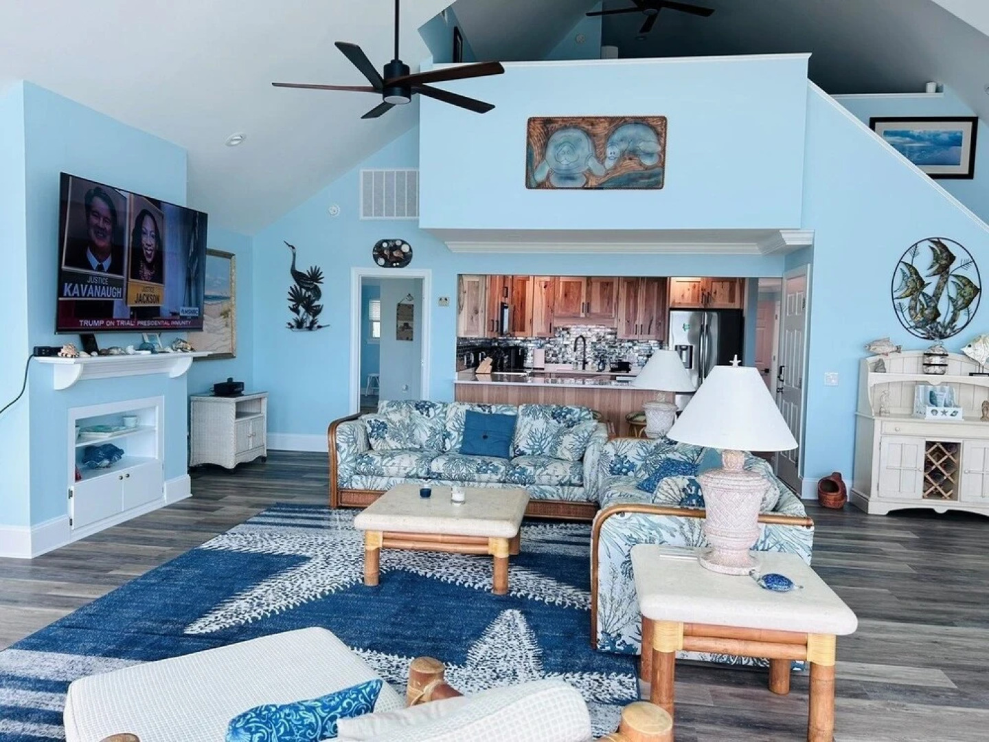 Serenity's Star 4 Bedroom Home by RedAwning