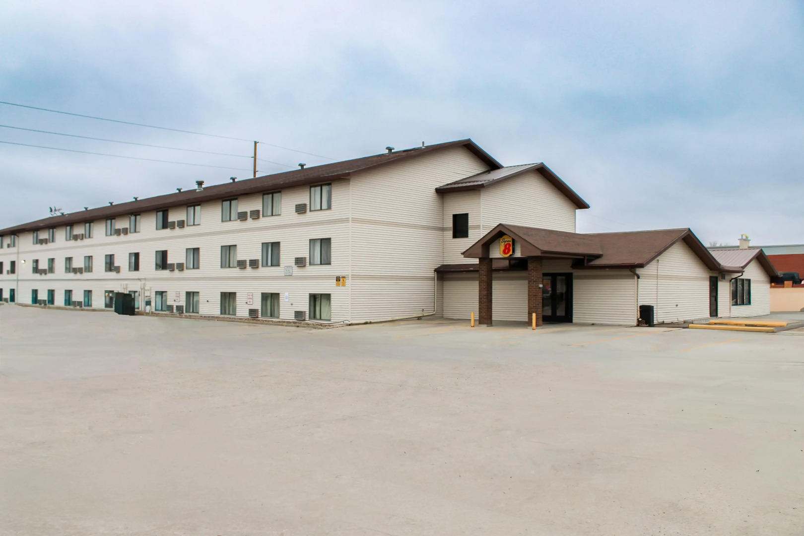 Super 8 by Wyndham Williston ND