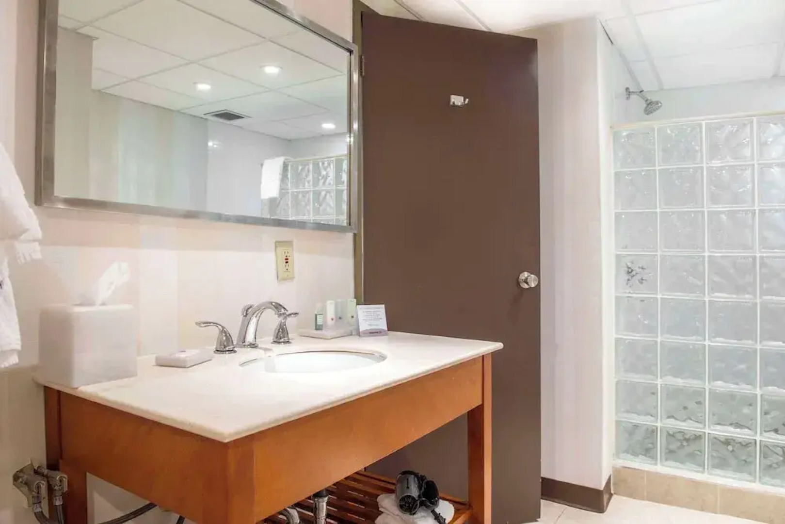 Clarion Hotel & Conference Centre Pembroke