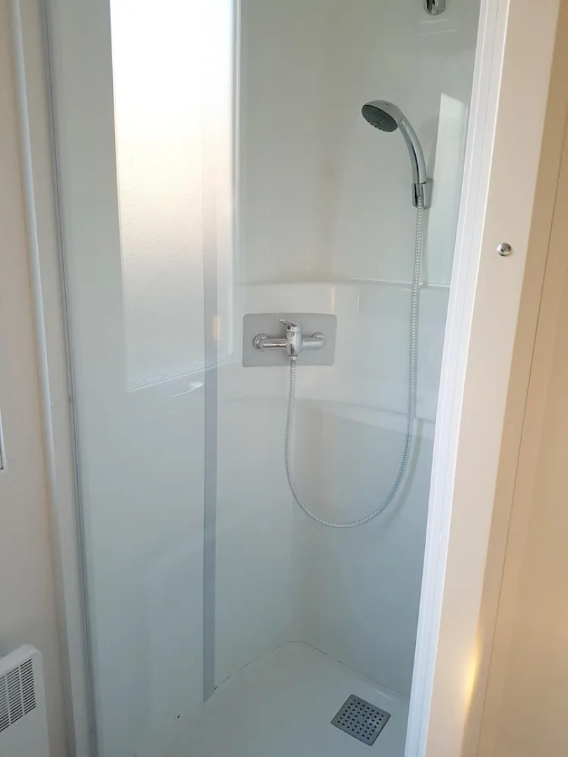 Property With 3 Bedrooms in Saint-jean-de-monts, With Pool Access, Fur