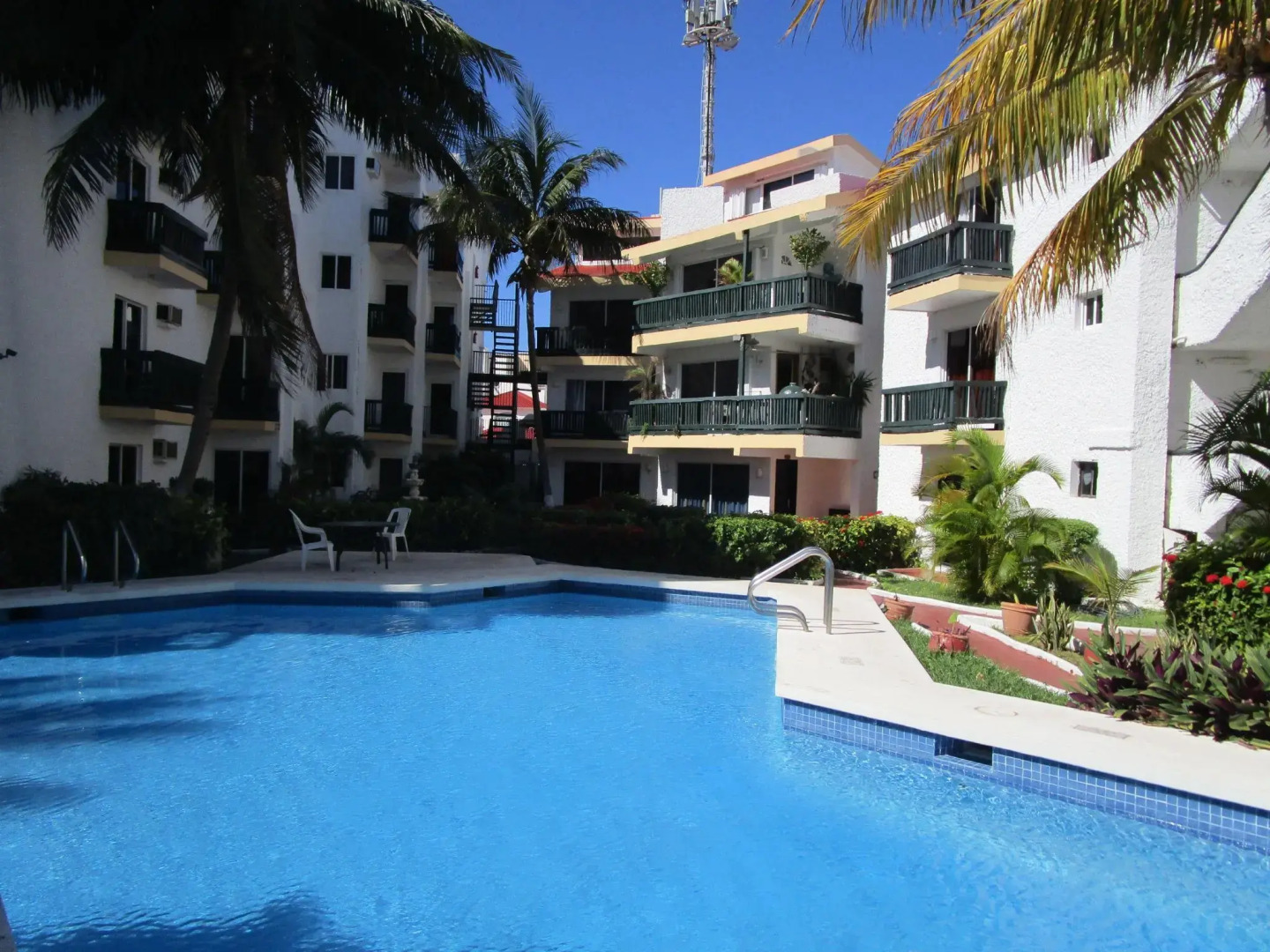 Hotel Imperial Laguna Faranda