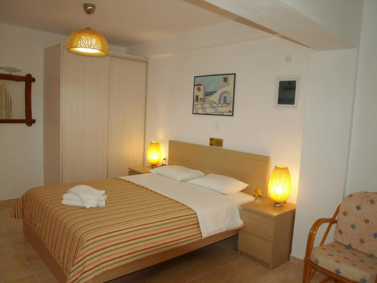 Kastro Studios Apartments