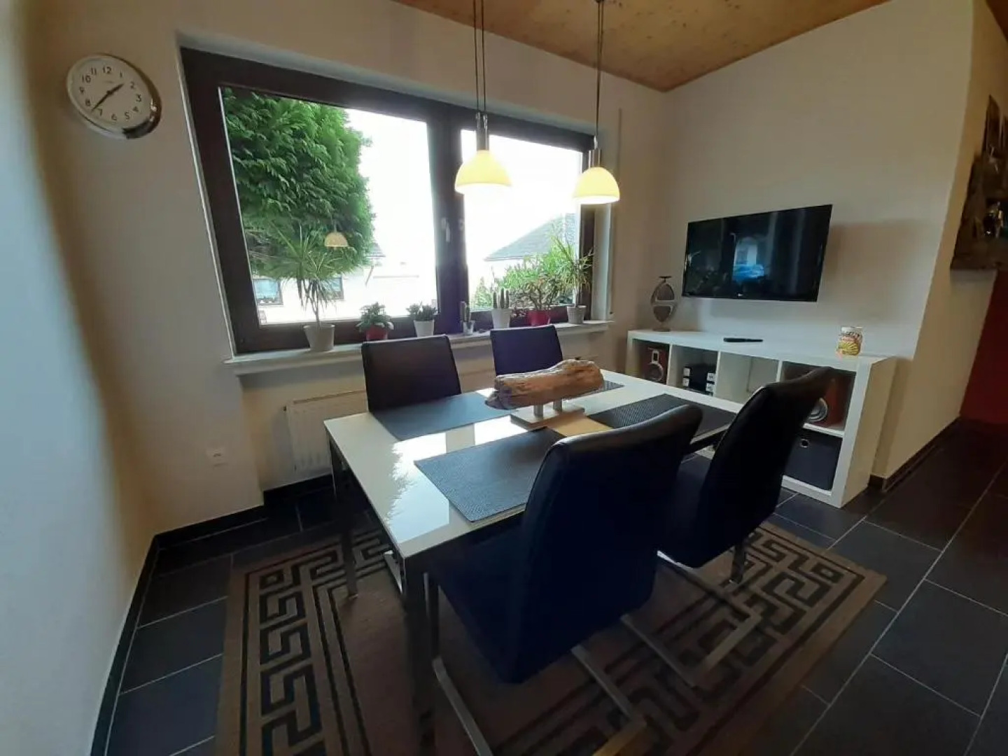 Ferienwohnung 75m² Terrasse Parkplatz WallBox Nürburgring