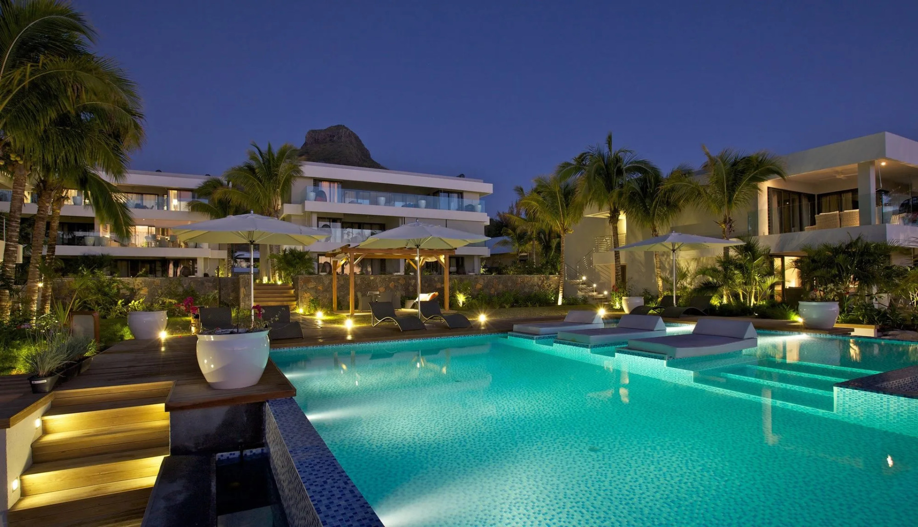 Leora Beach by Horizon Holidays