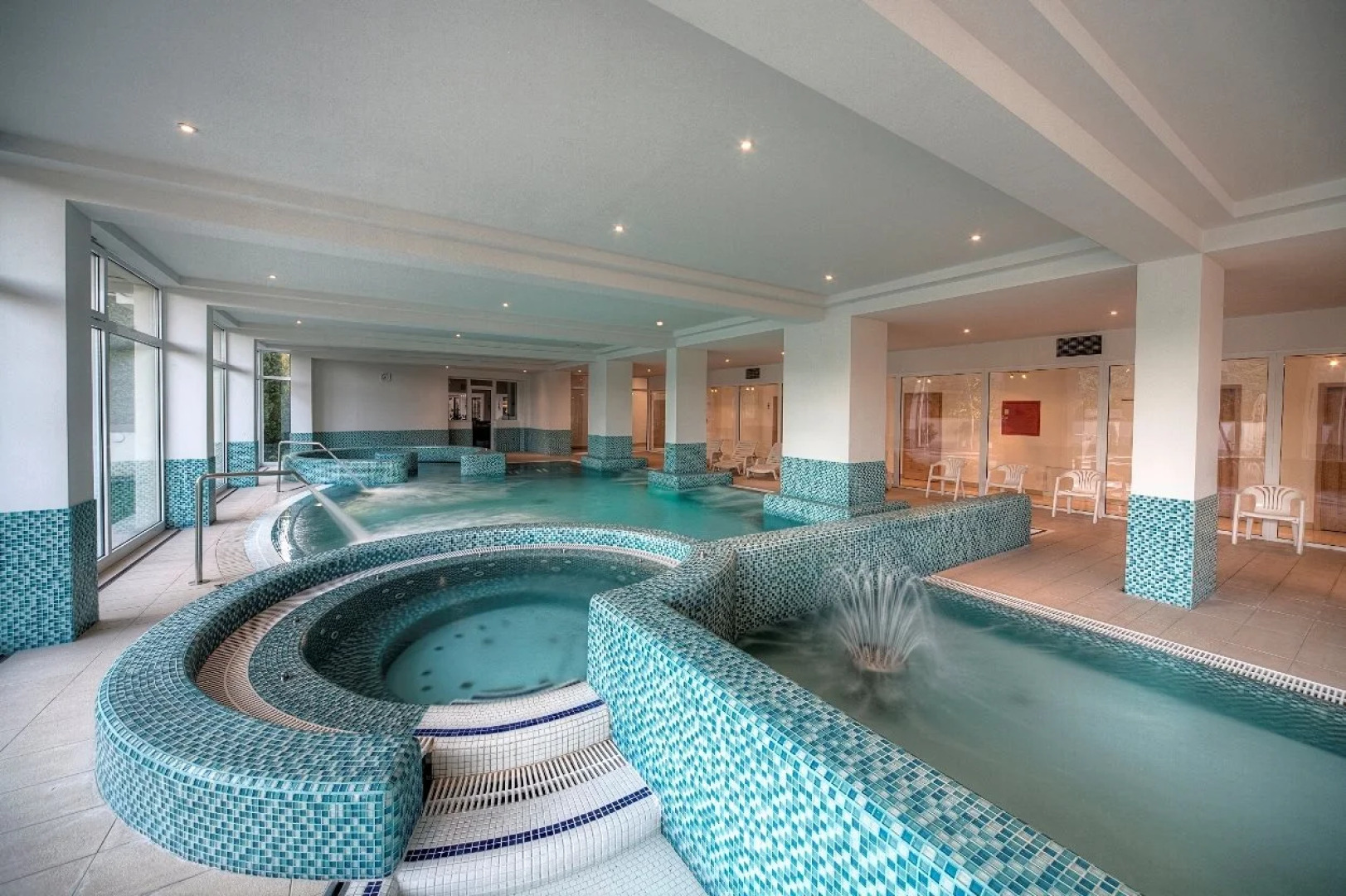 Két Korona Konferencia és Wellness Hotel