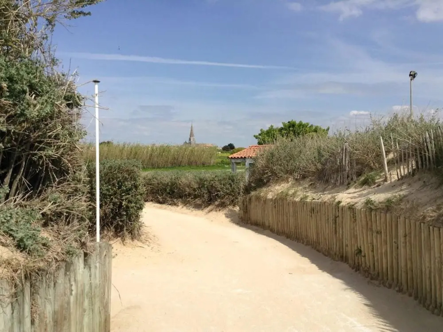 House With 2 Bedrooms in Sainte-marie-de-ré, With Furnished Terrace an