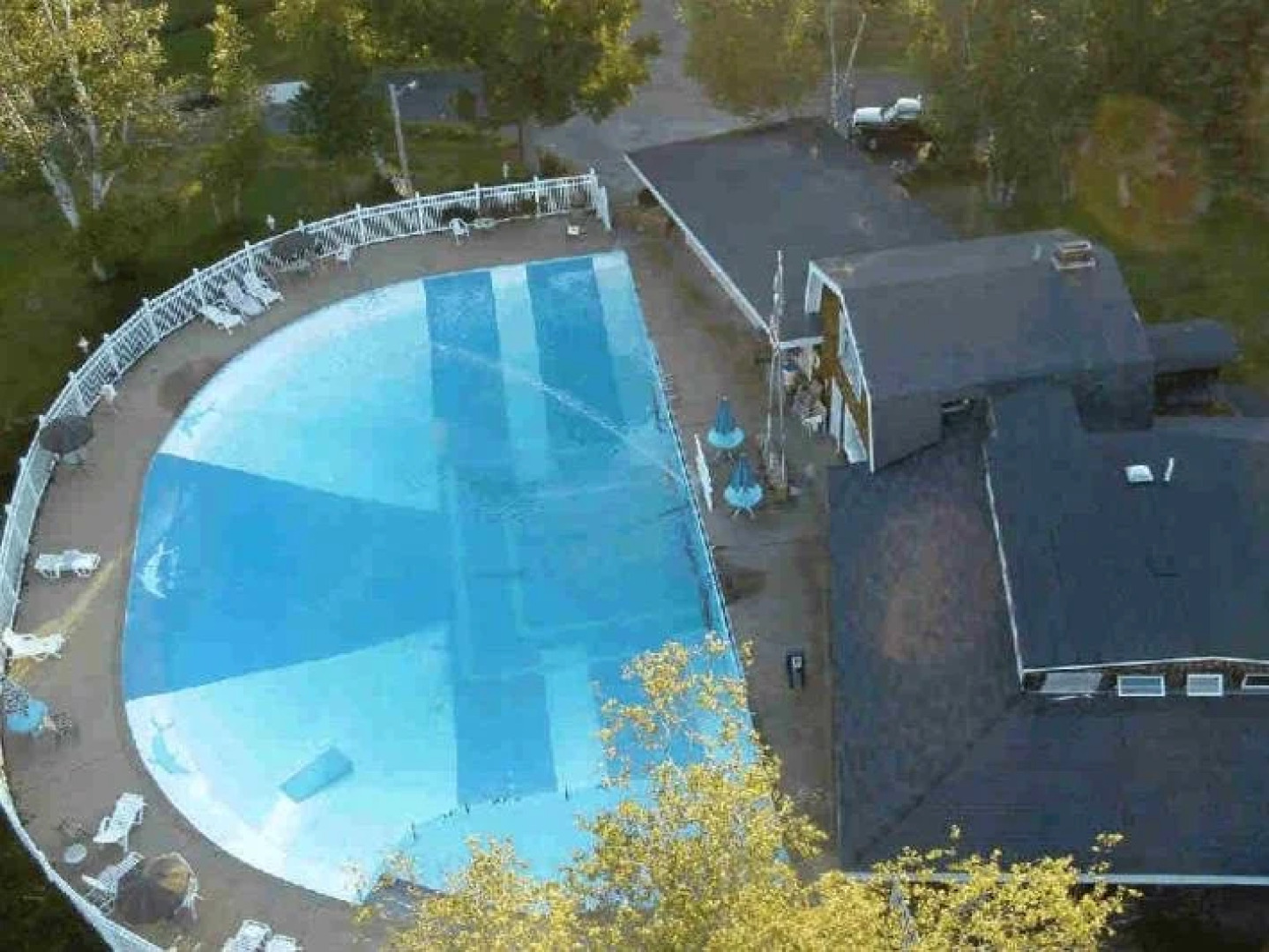 Sky Valley Motel & Cottages