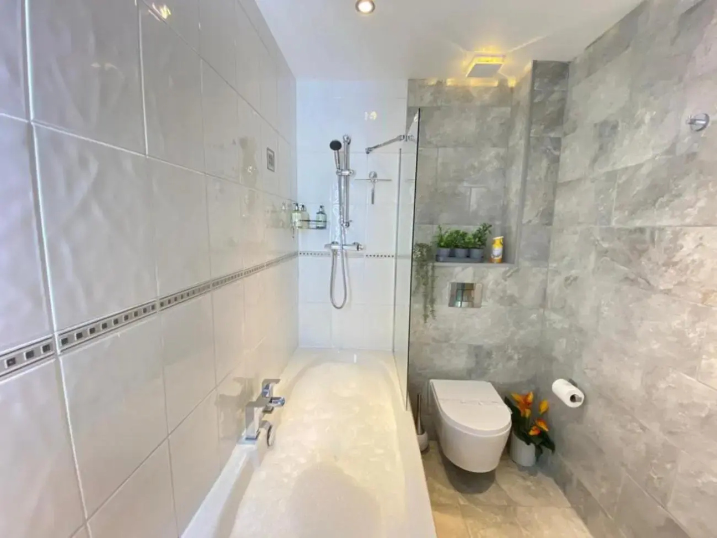 Lake District romantic get away in 1 acre gardens off M6