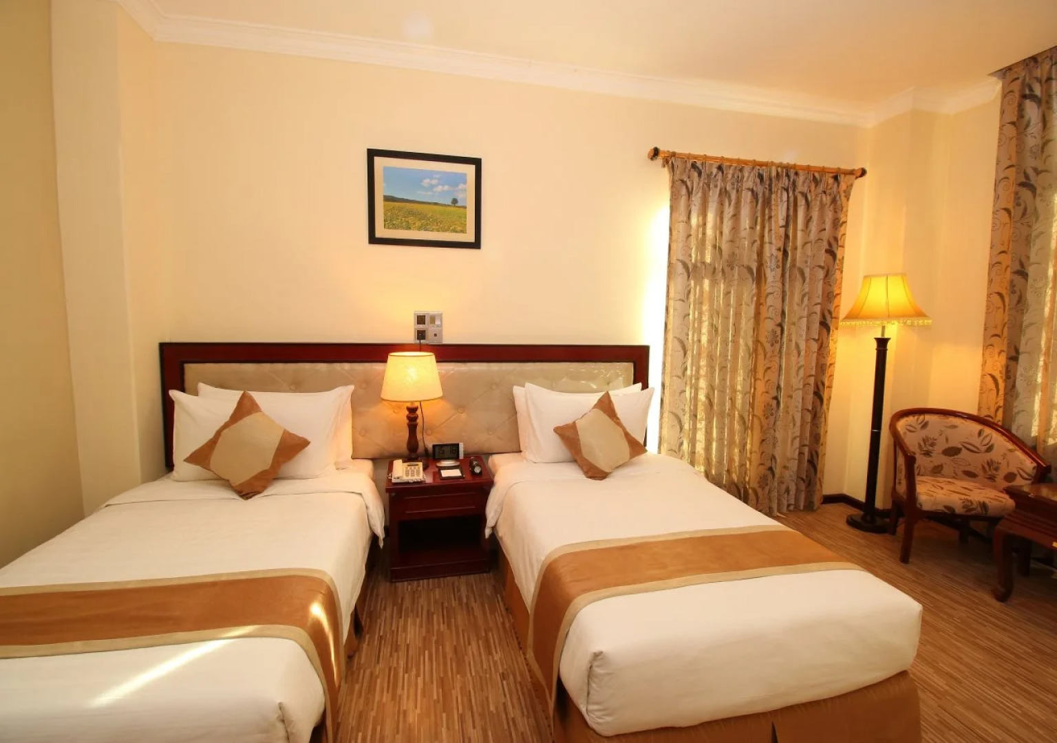 Victoria Palace Hotel