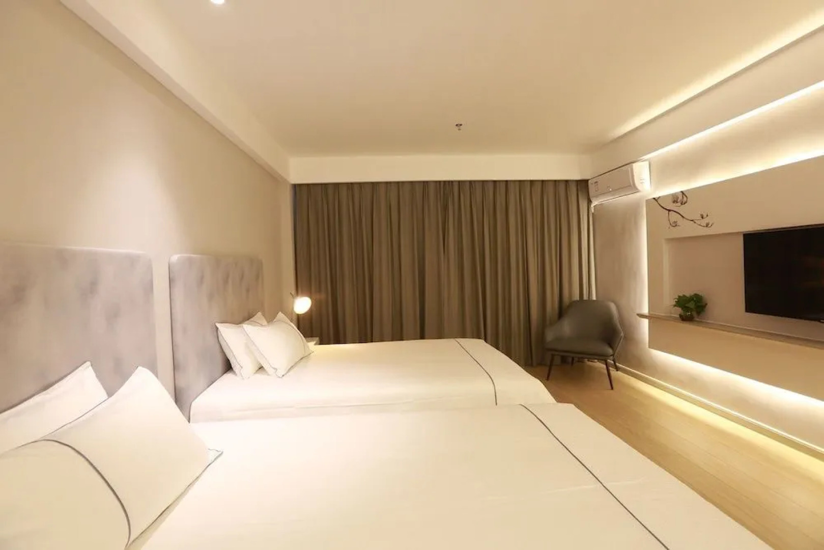 Jinjiang Magnolia Haikou Chengmai Software Park Hotel