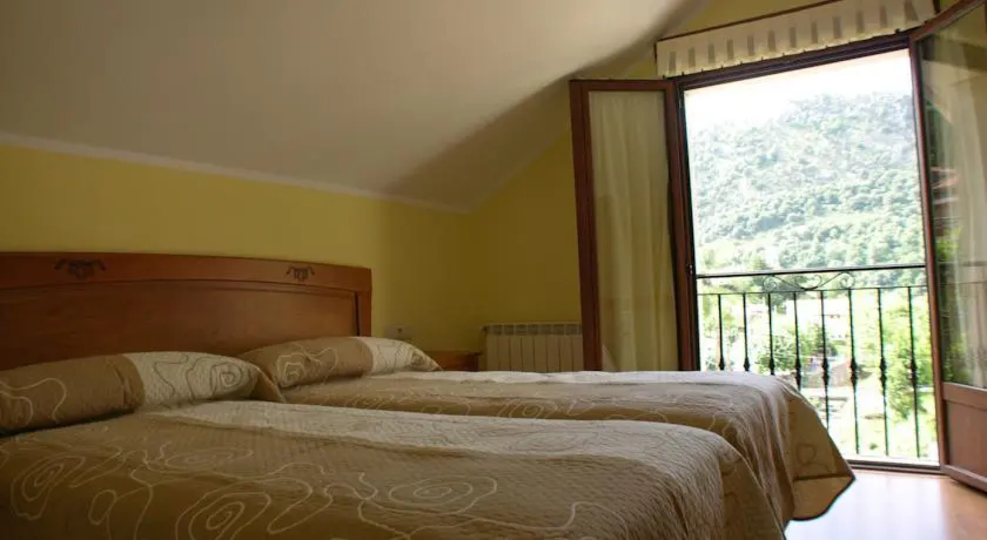 Apartamentos Puente La Molina