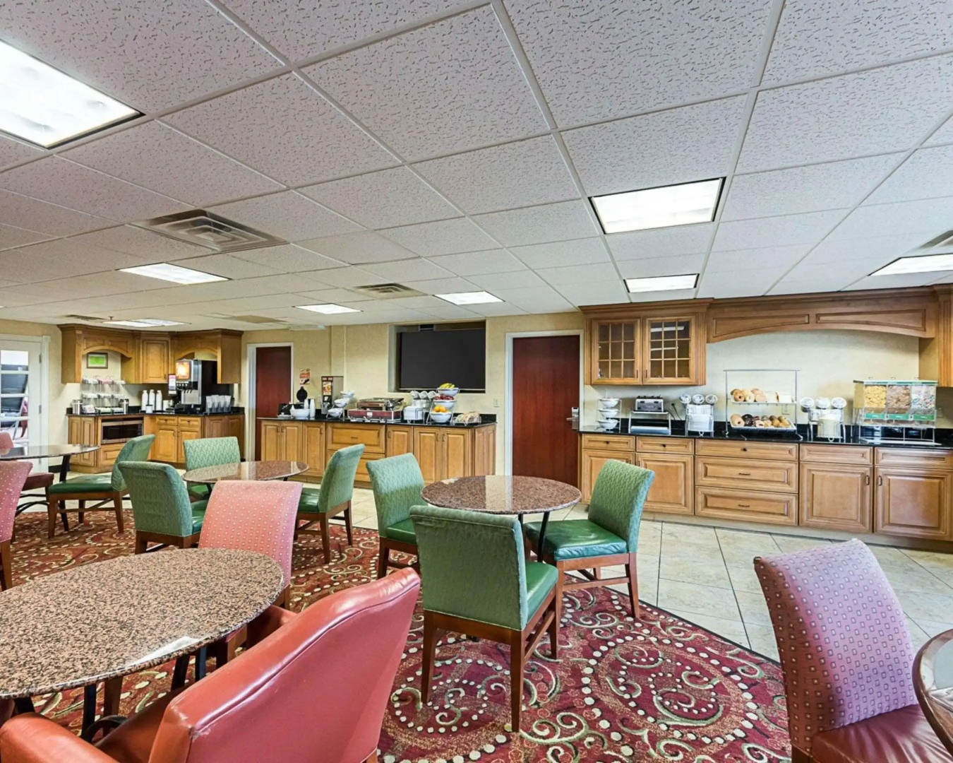 Comfort Suites Airport