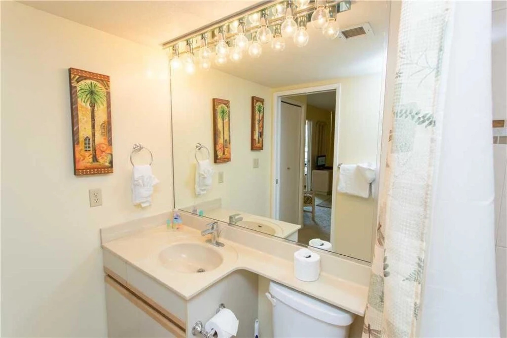 Maui Banyan H412 - One Bedroom Condo with Ocean View