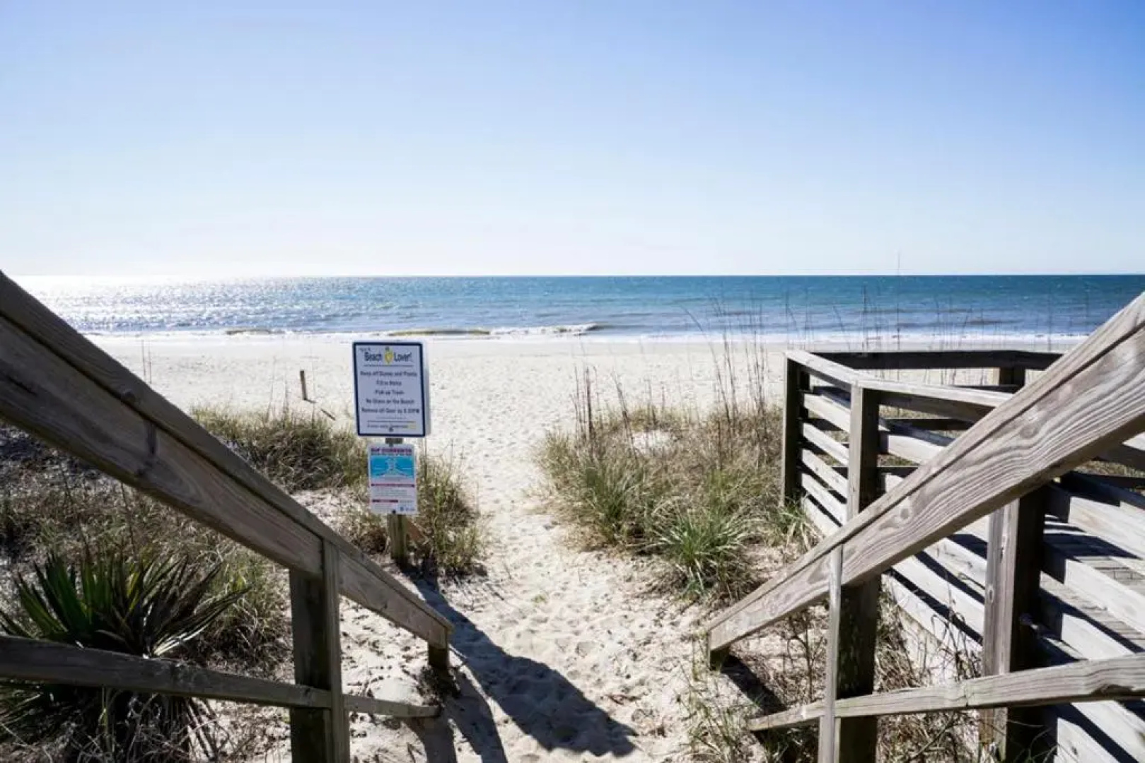 Friendship Lodge by Oak Island Accommodations