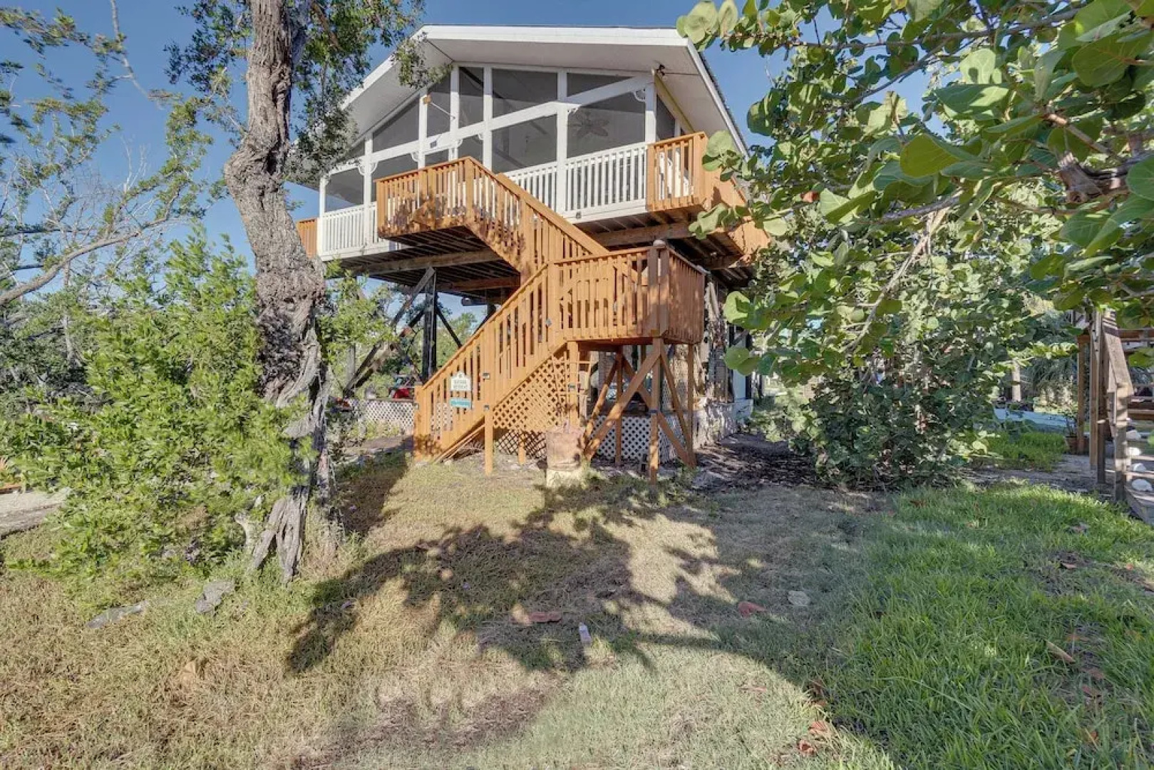 Little Gasparilla Island Paradise: Walk to Beach!