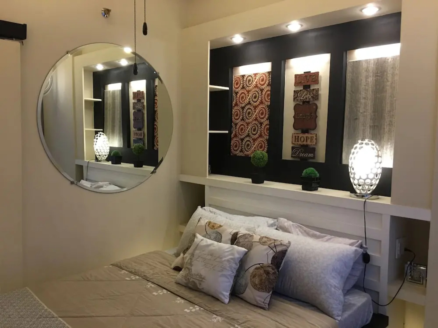 Stunning Eastwood Condo Suite