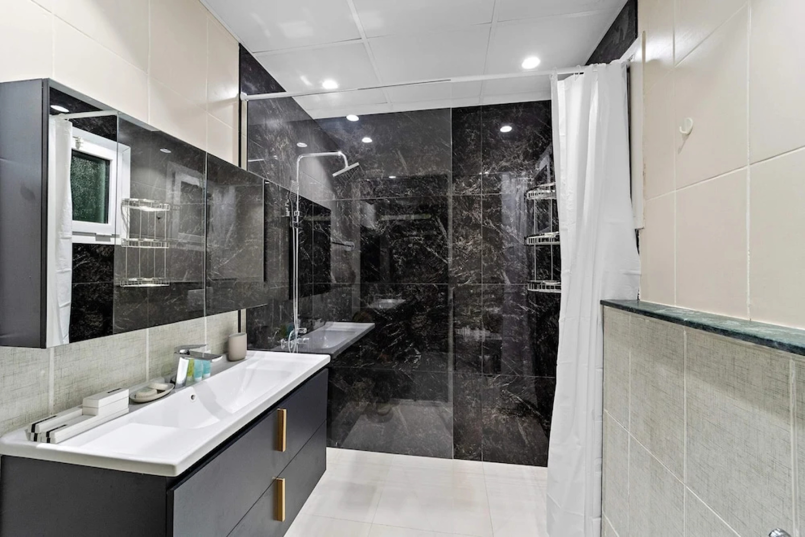 Silkhaus Lake City Tower  JLT