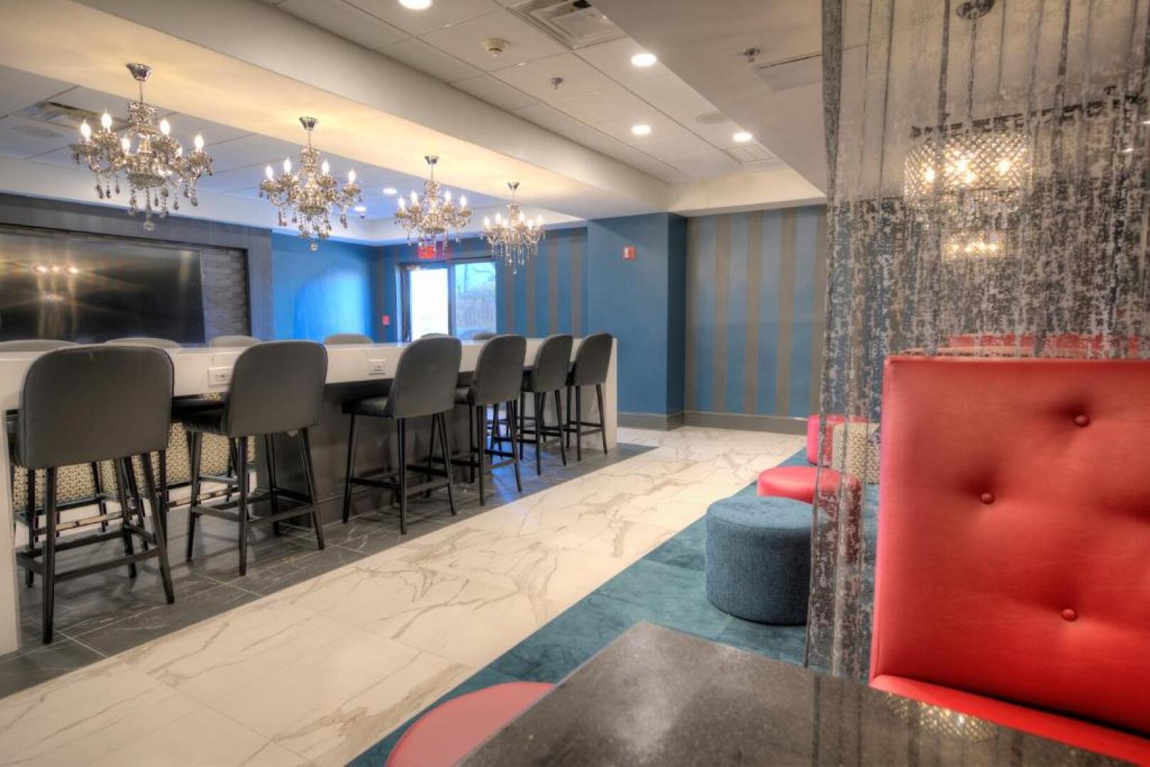 Hotel Alice At Atlantic Beach