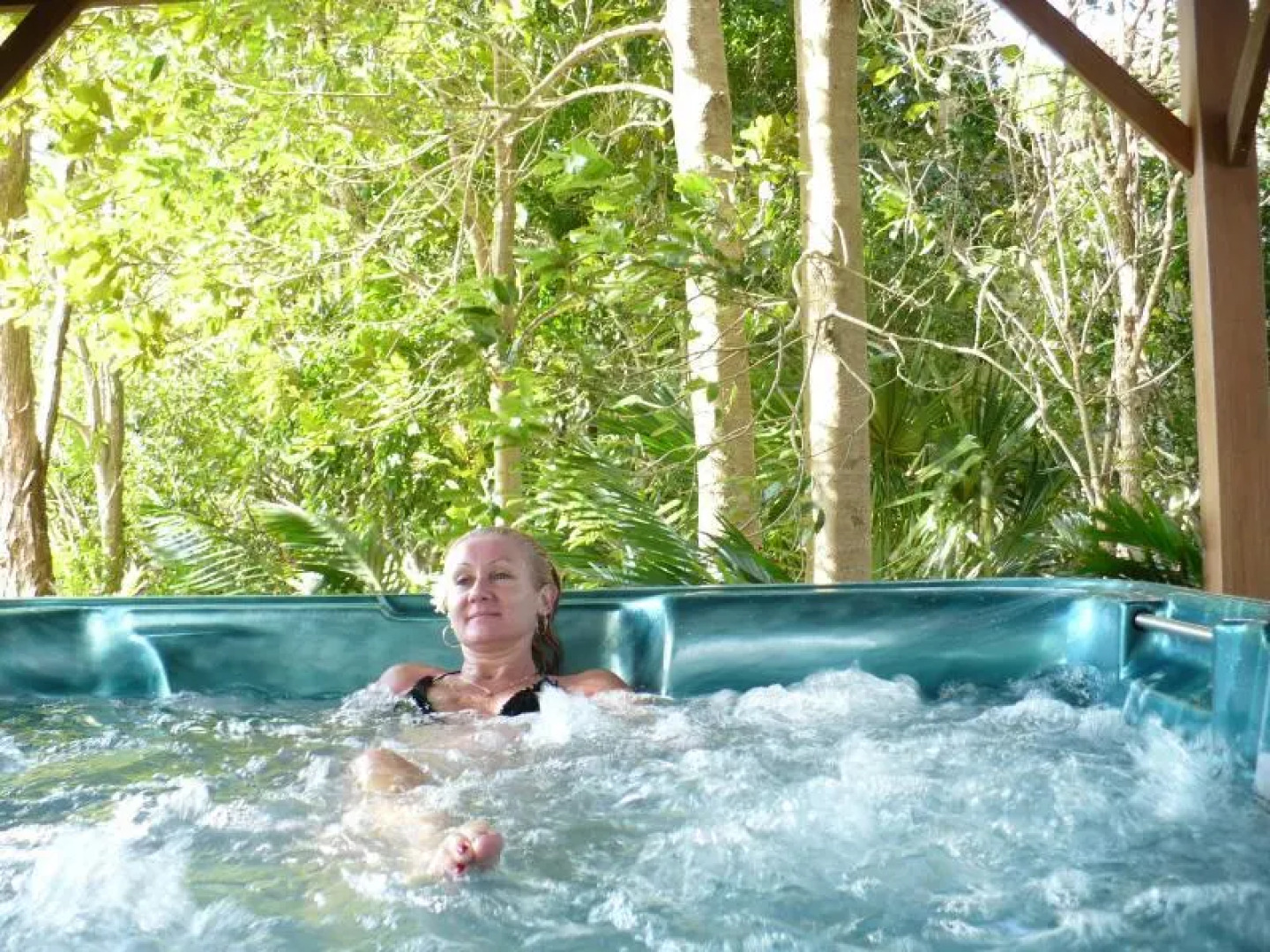 Tropical Coast Retreat