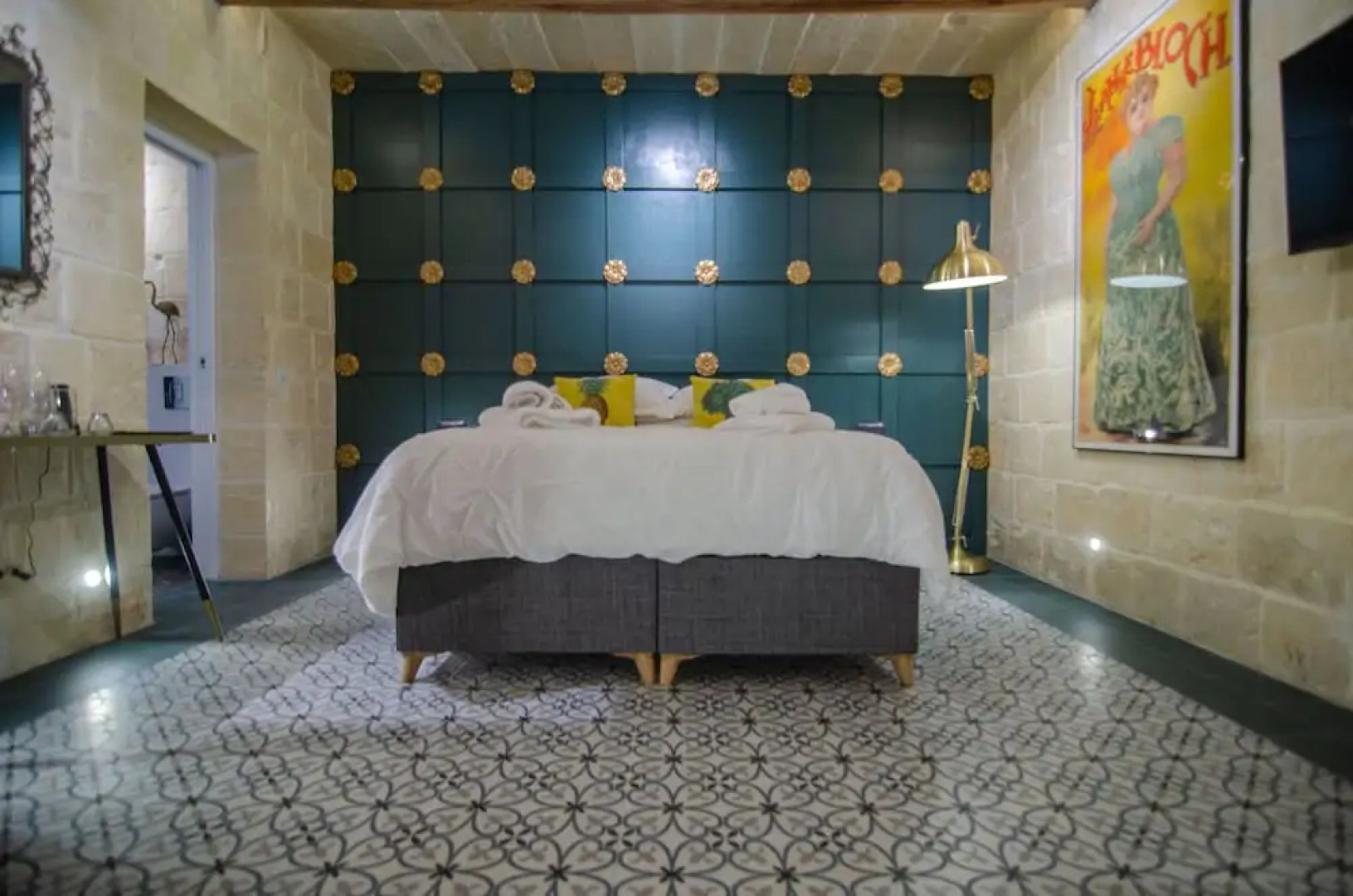 Senglea Suites