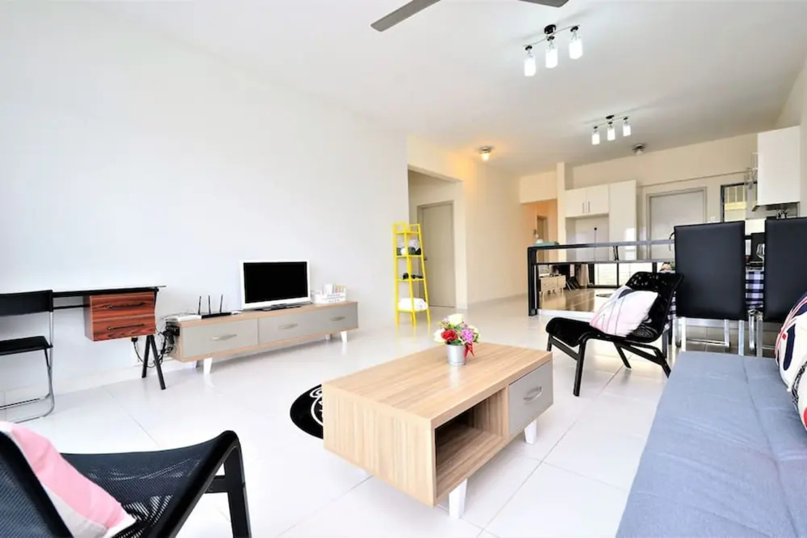 Dewy Setiawalk Puchong Fam. Apt 4-7pax near Sunway