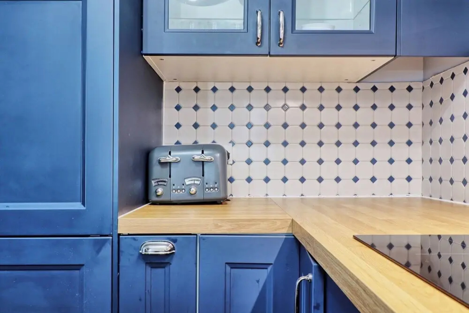 Tranquil Garden Retreat in Buckhurst Hill